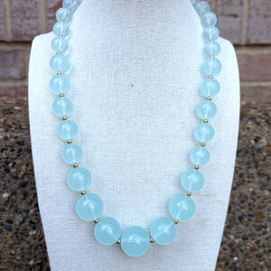 Vintage Joan Rivers Light Blue Acrylic Lucite Necklace Graduated Bead 20"